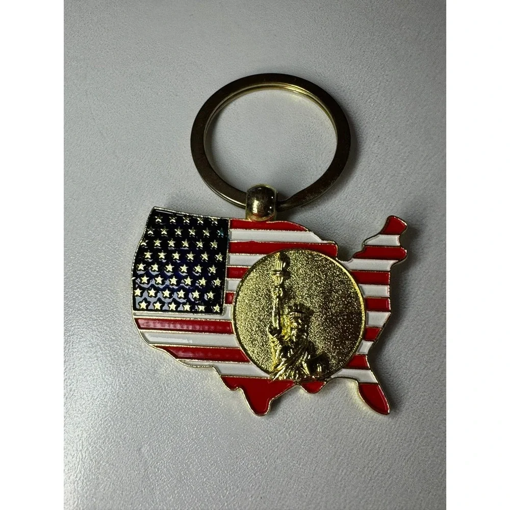 USA United States Map Flag Statue of Liberty Keychain Souvenir‎ Gold Tone